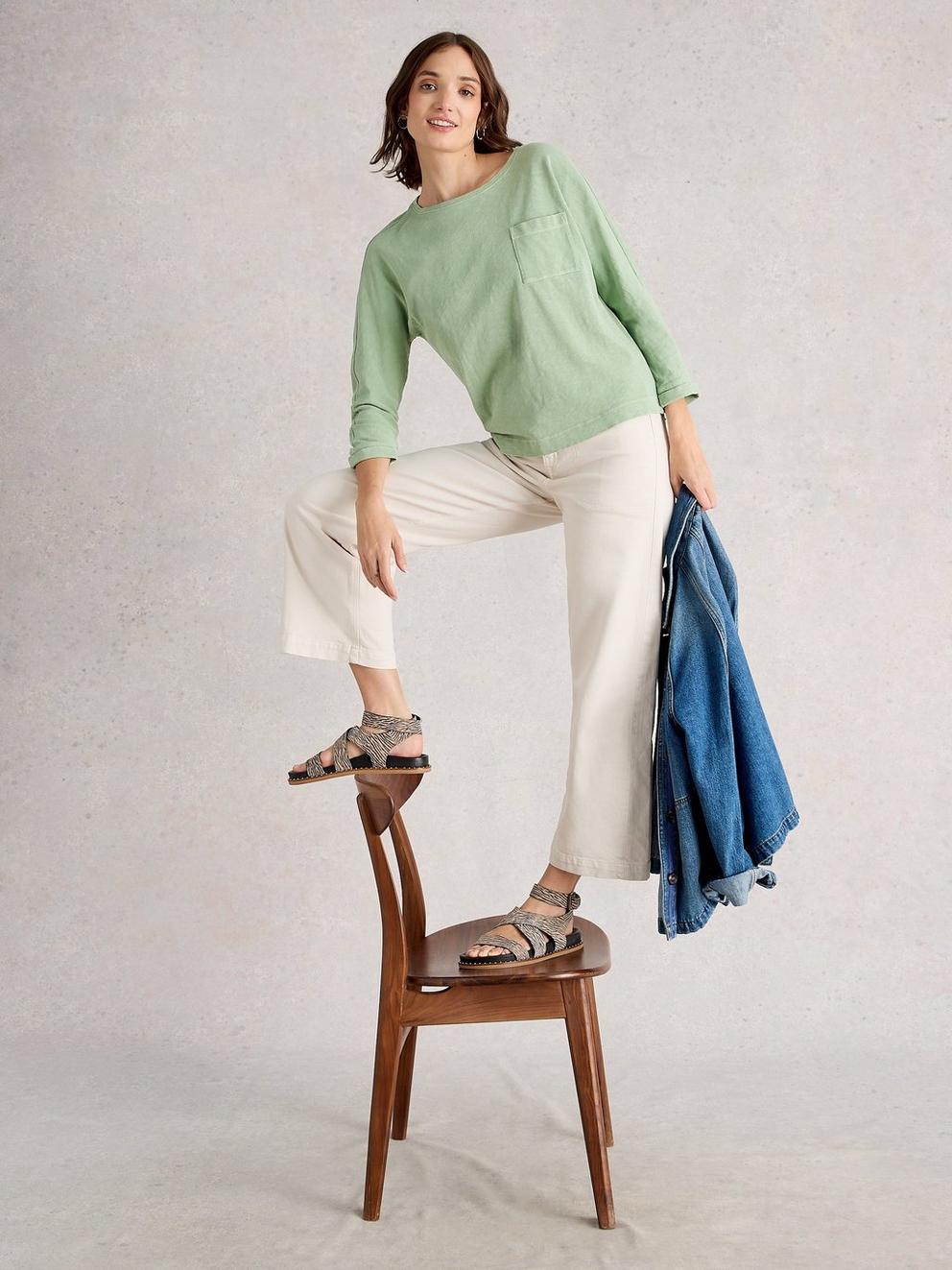 DEMI DOLMAN CREW NECK TOP