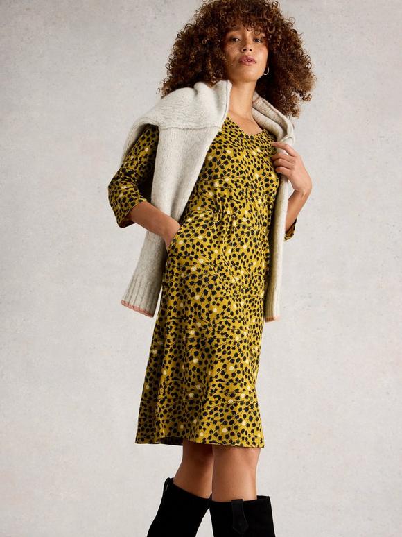 Tallie Knee Length V Neck Jersey Dress