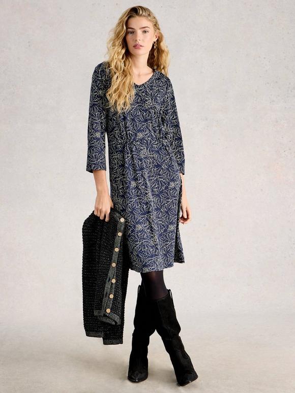 Tallie Knee Length V Neck Jersey Dress