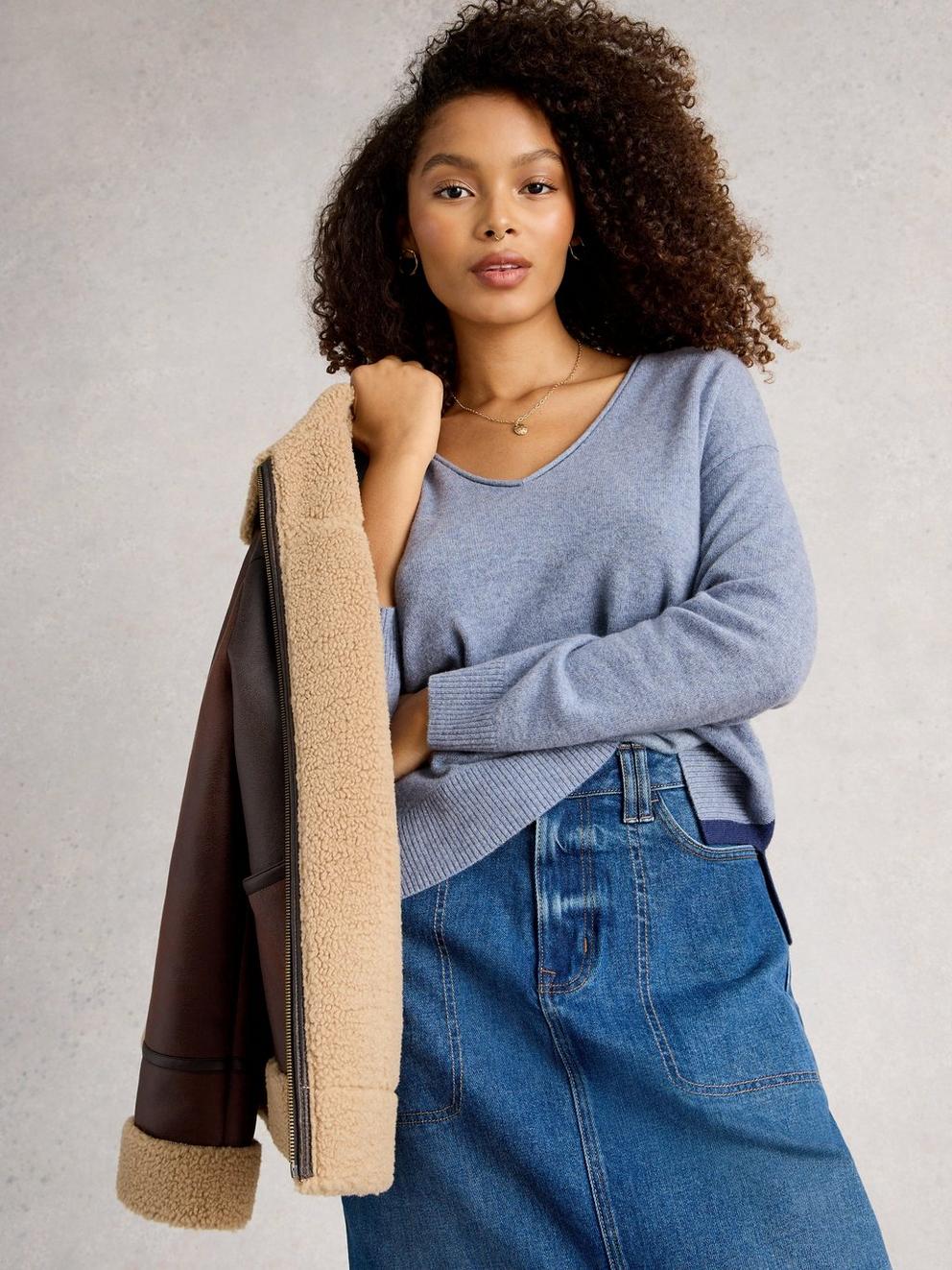 V NECK CASHMERE JUMPER