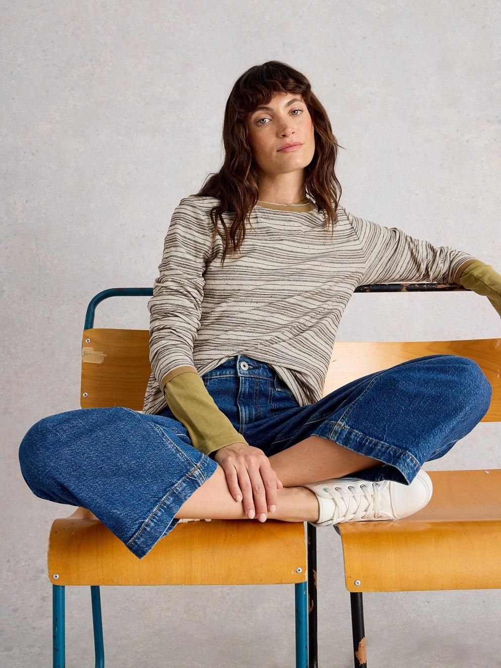 CLARA STITCH TEE
