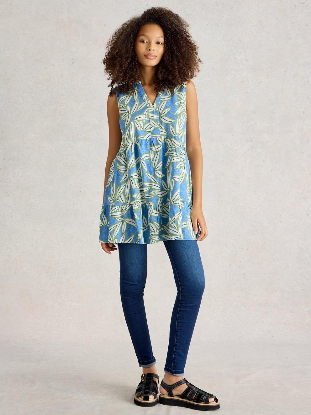 MACIE NOTCH NECK SLEEVELESS TUNIC