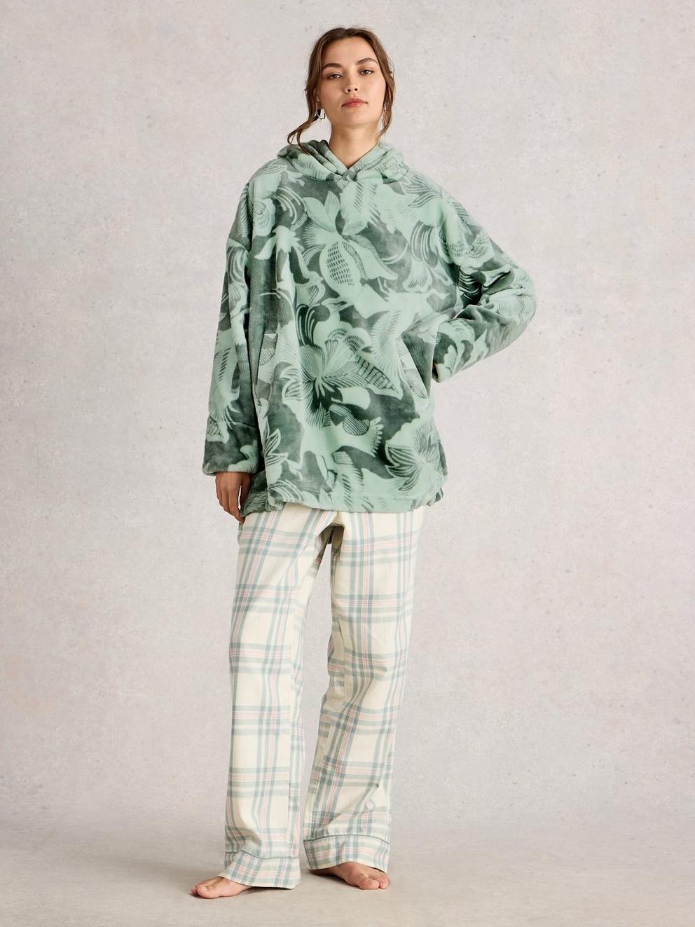 CLOVER SNUGGLE HOODIE