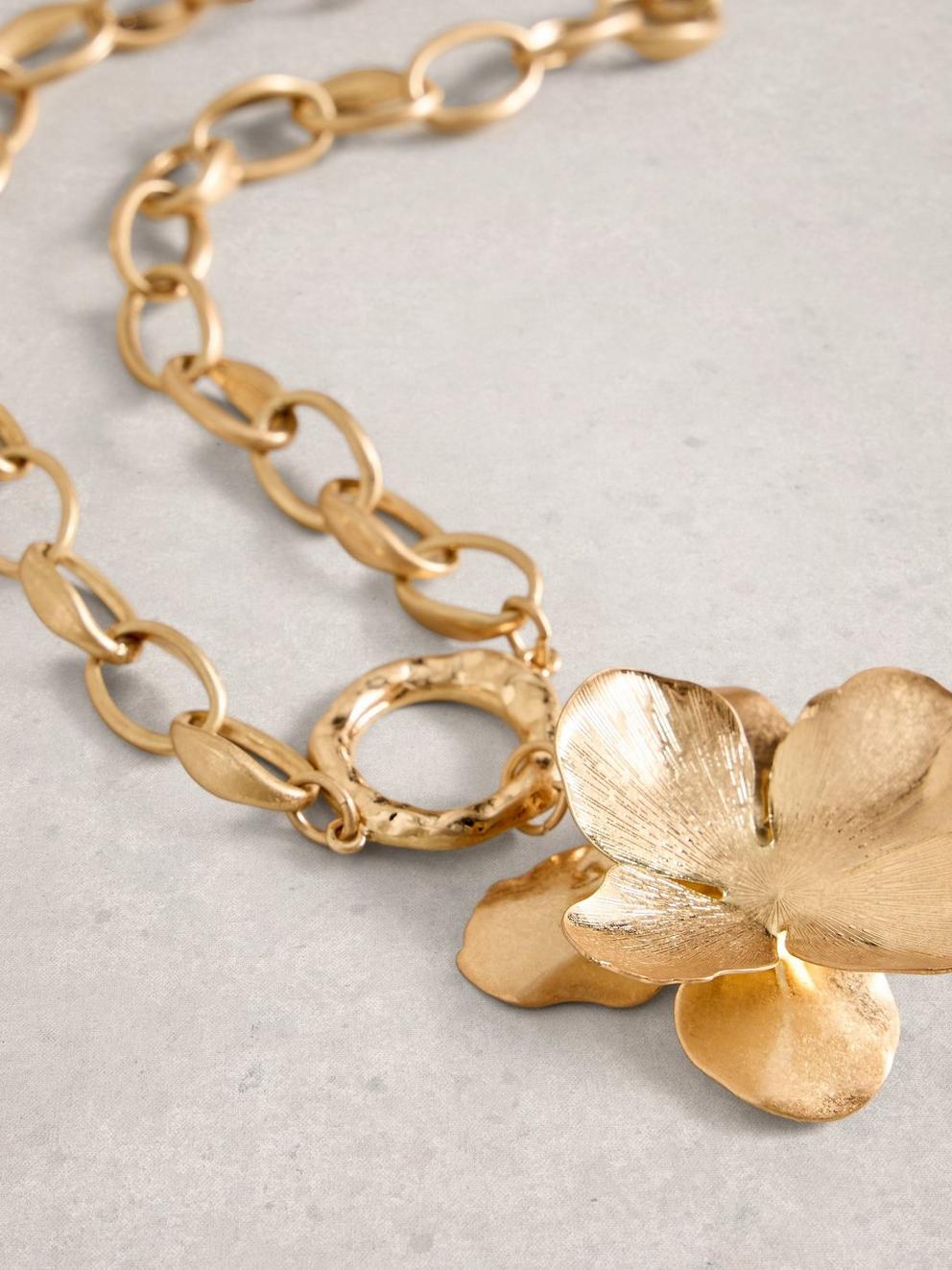 Belle Floral Necklace