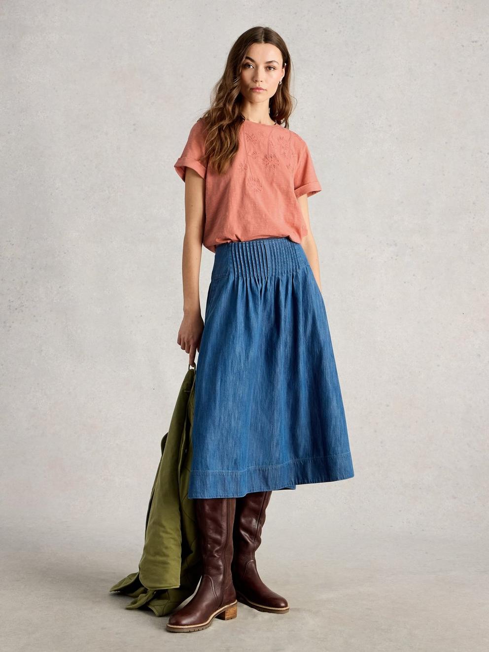 GINA EMBROIDERED TEE