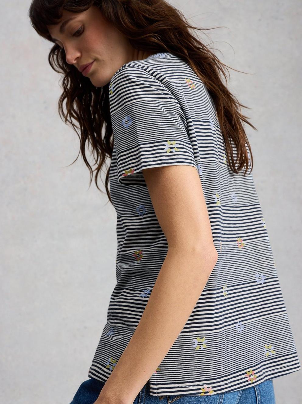 ABBIE STRIPE T-SHIRT