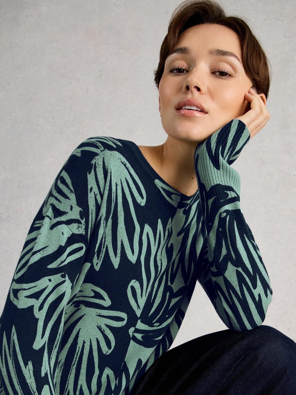 OLIVE PRINT CREW NECK JUMPER