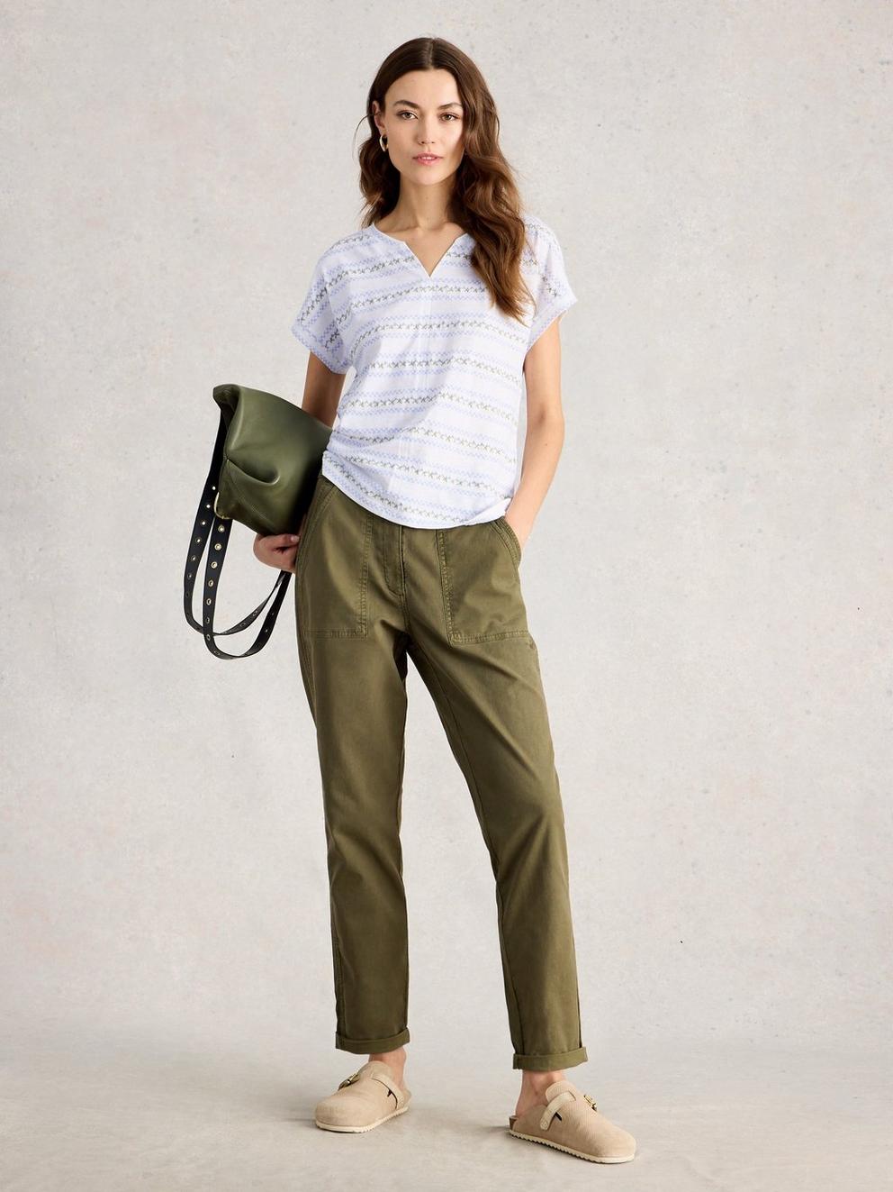 NELLY SHORT SLEEVE EMBROIDERED TEE