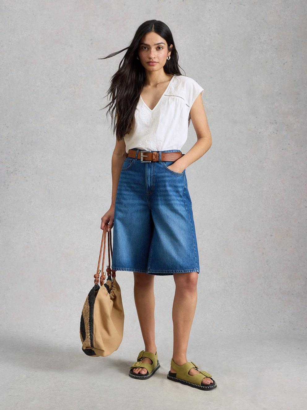 FLISS FLORAL V NECK TOP