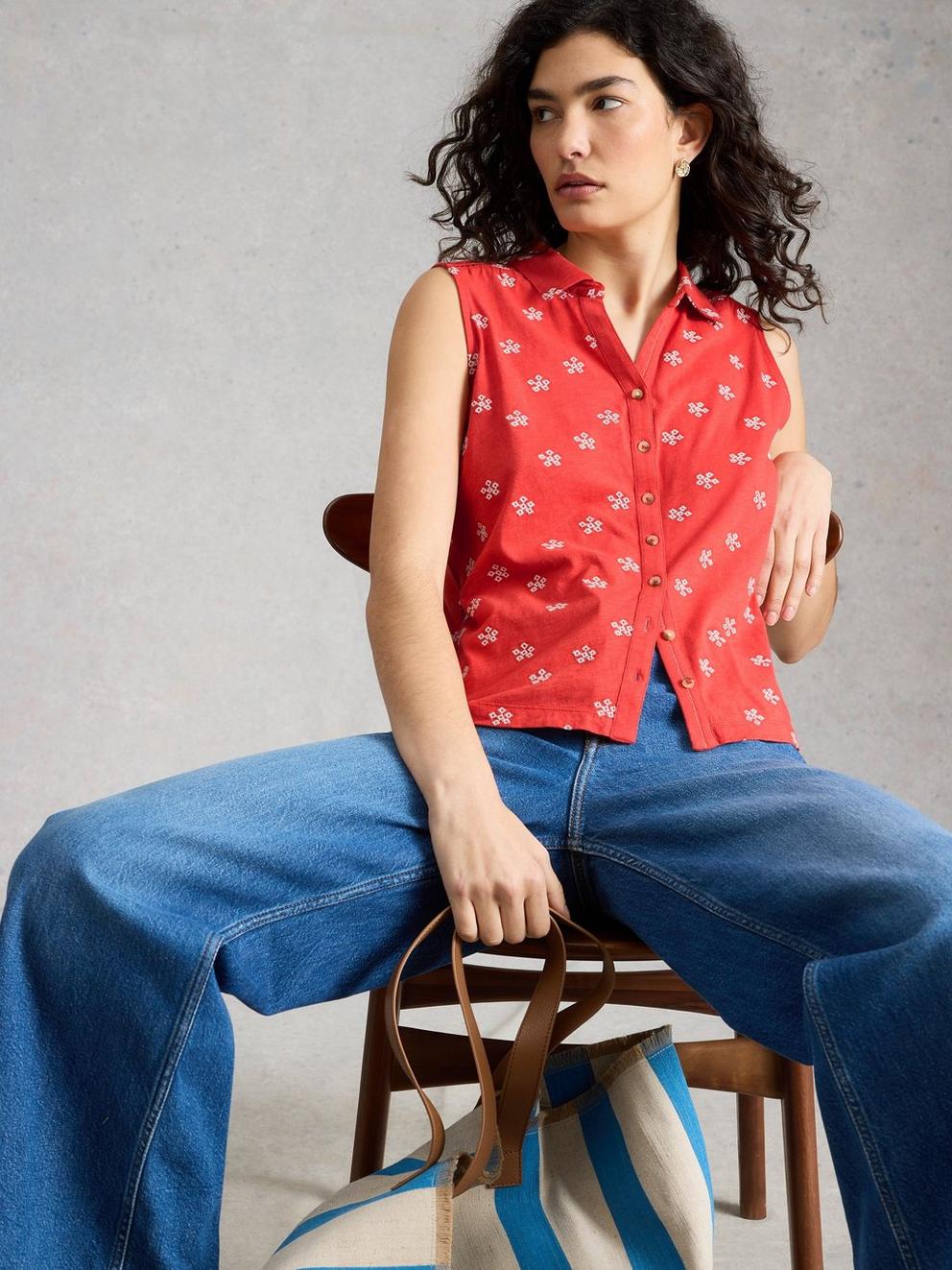 AMY EMB SLEEVELESS SHIRT