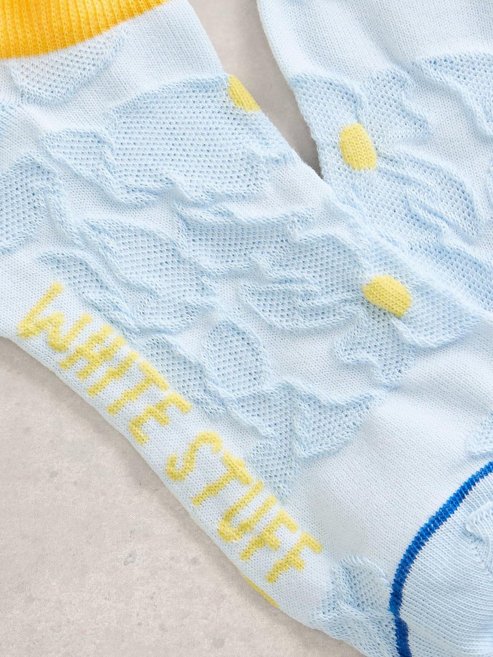 Textured Flower Trainer Sock