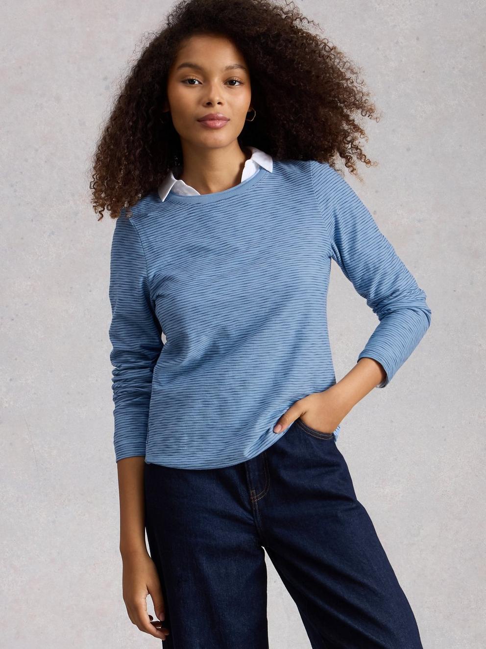 CLARA TEXTURE CREW NECK TEE