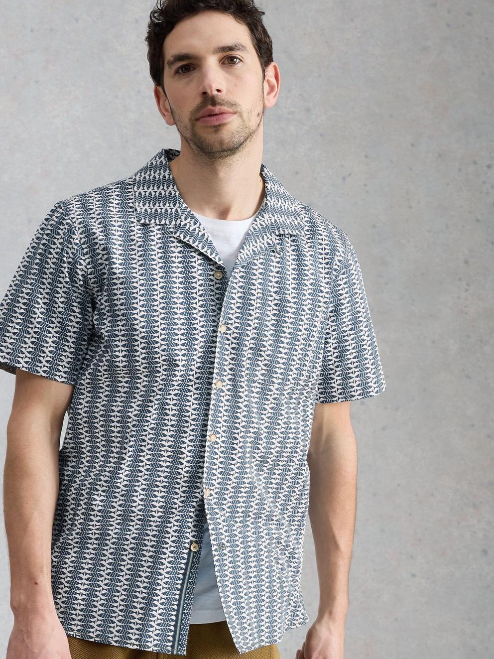 Hayle SS Fish Print Shirt