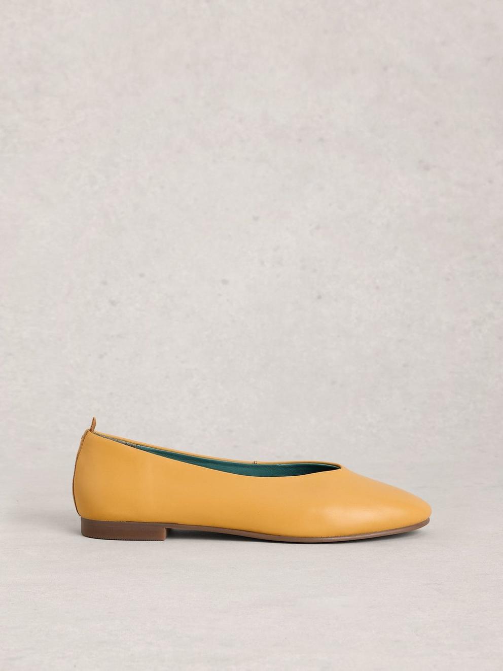 Cheri Pump Leather Ballerina