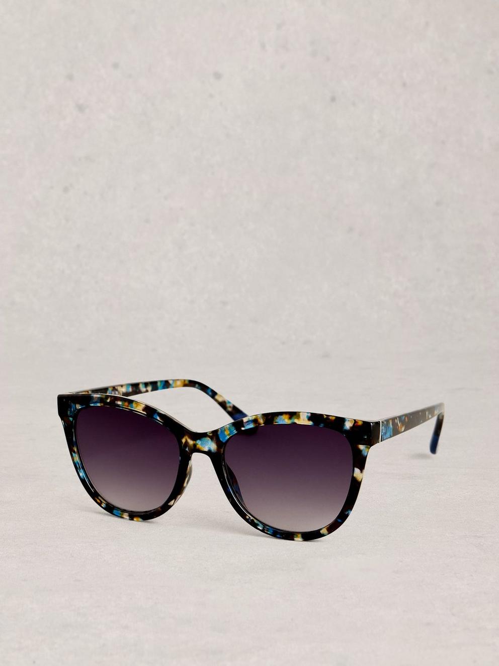 Cat Eye Style Sunglasses