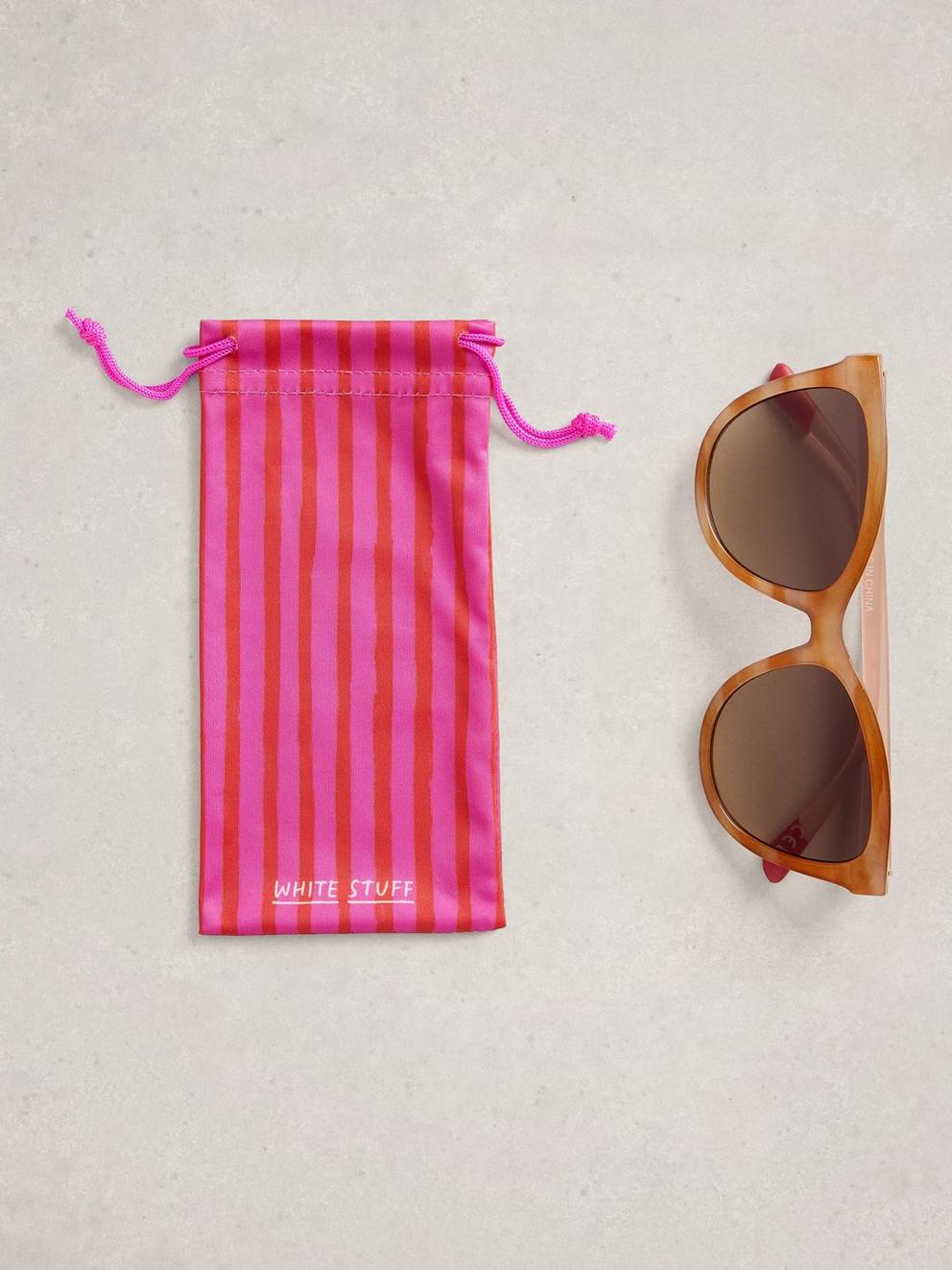 Cat Eye Style Sunglasses