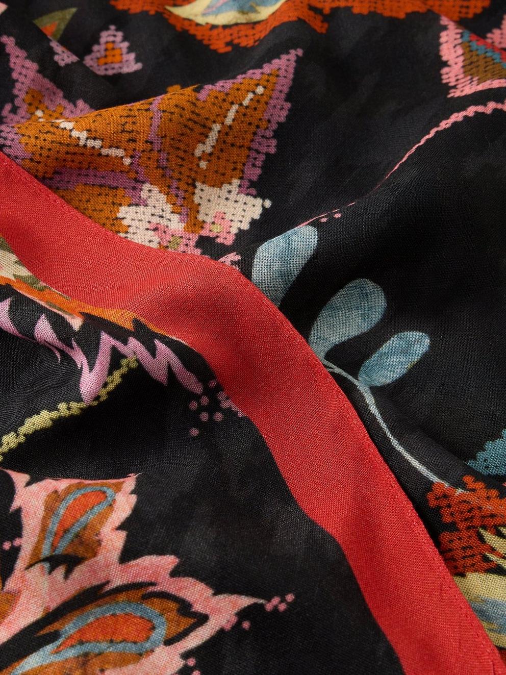 SOPHIE PRINTED SCARF