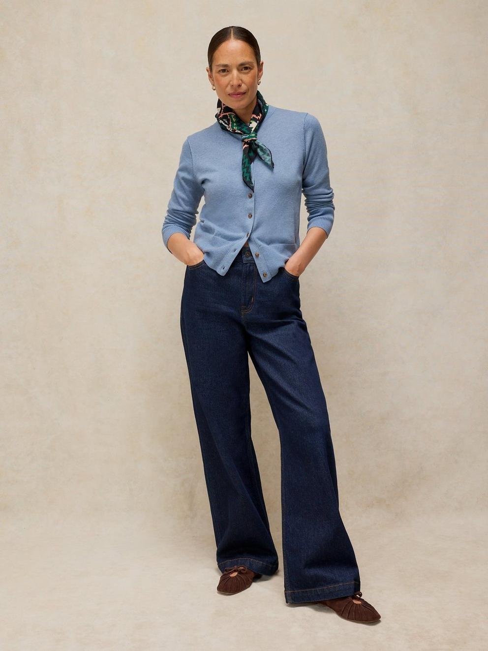 LOIS CARDI