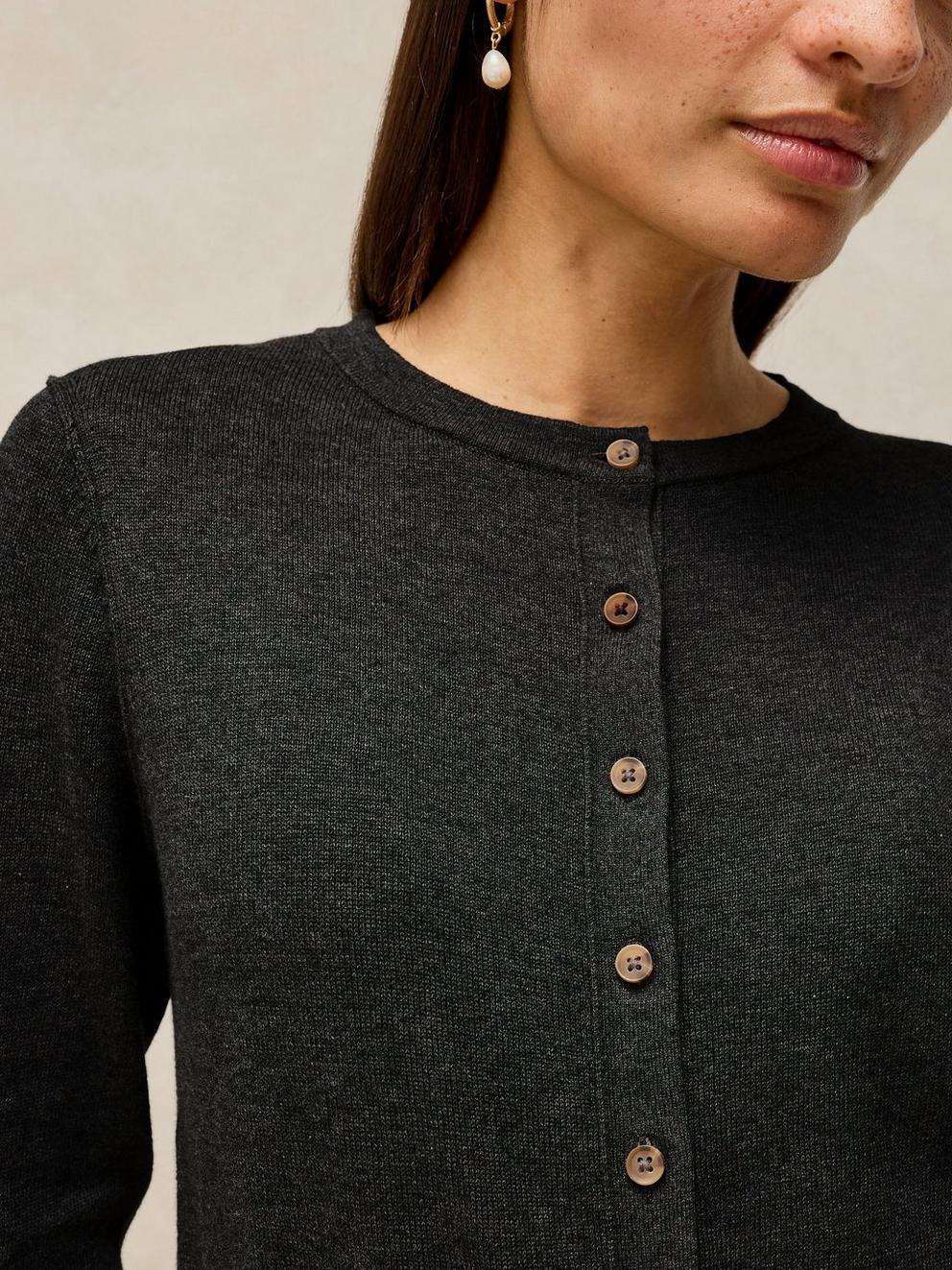 LOIS CARDI