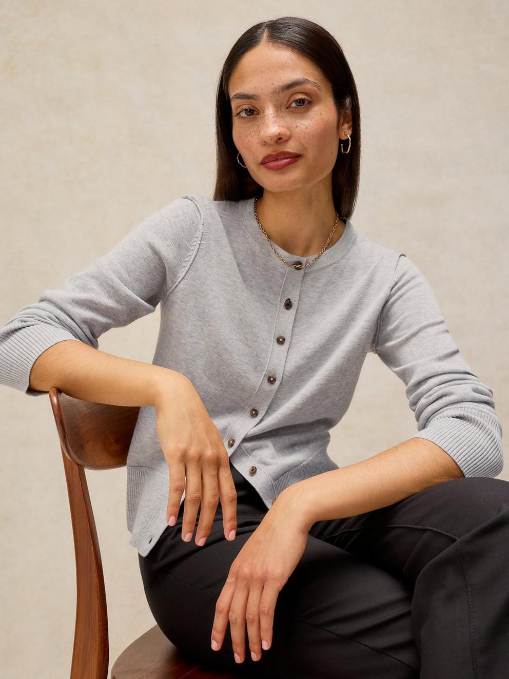LOIS CARDI