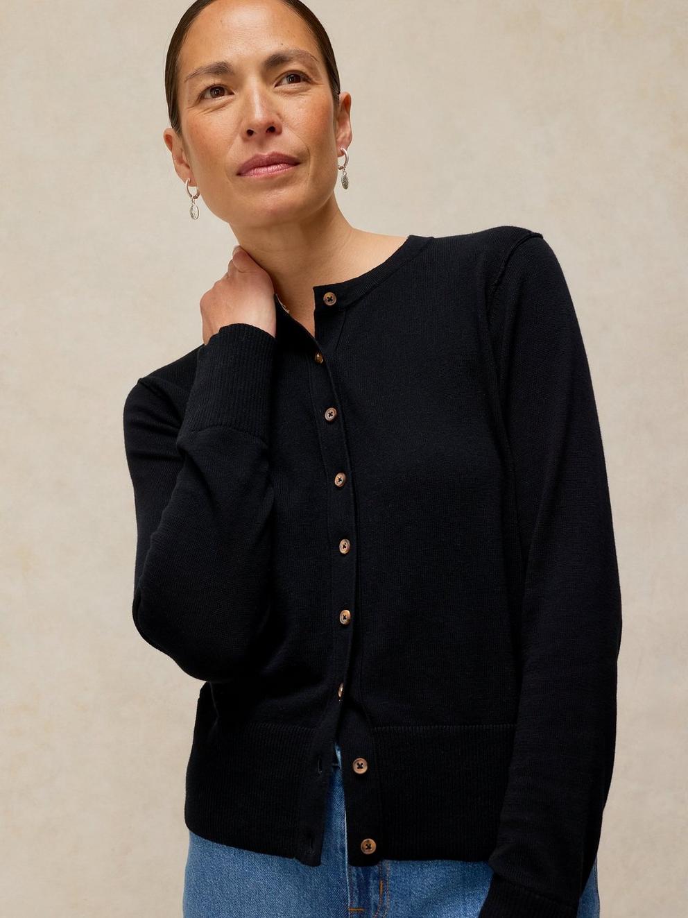 LOIS CARDI
