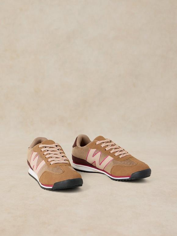 LUCY TRAINER