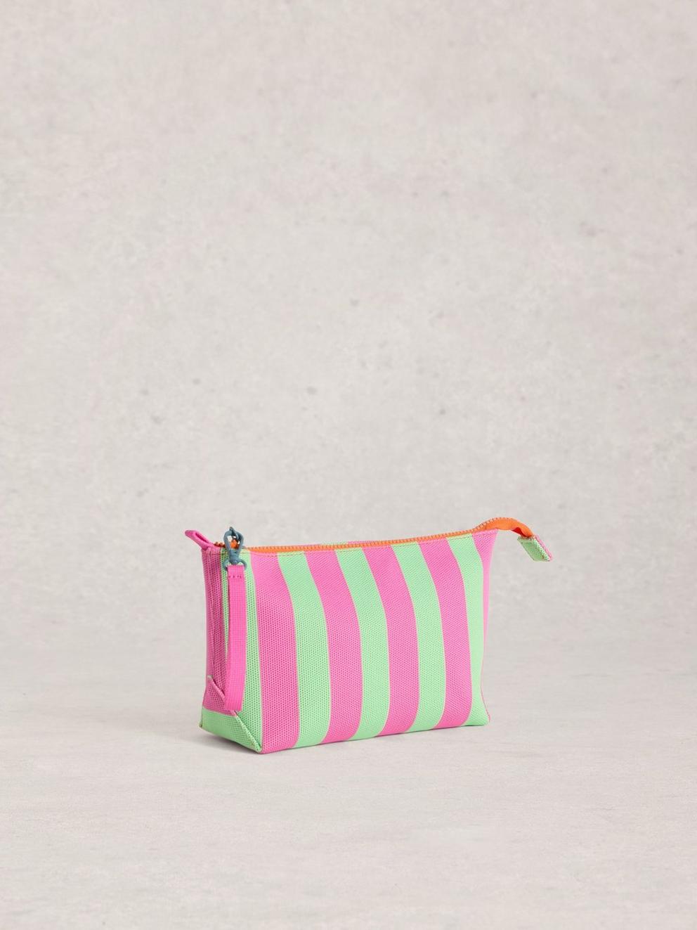 Meadow Mesh Washbag