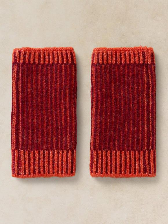 TWO TONE RIBBED HAND WARMER