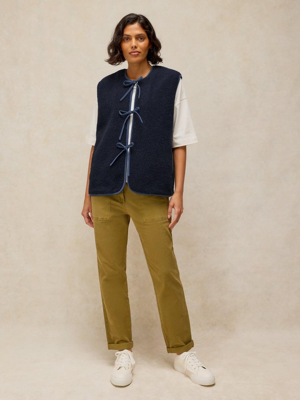 BORG TIE FRONT GILET