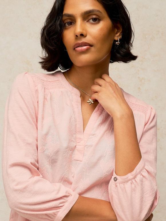 AMELIA EMBROIDERED TOP
