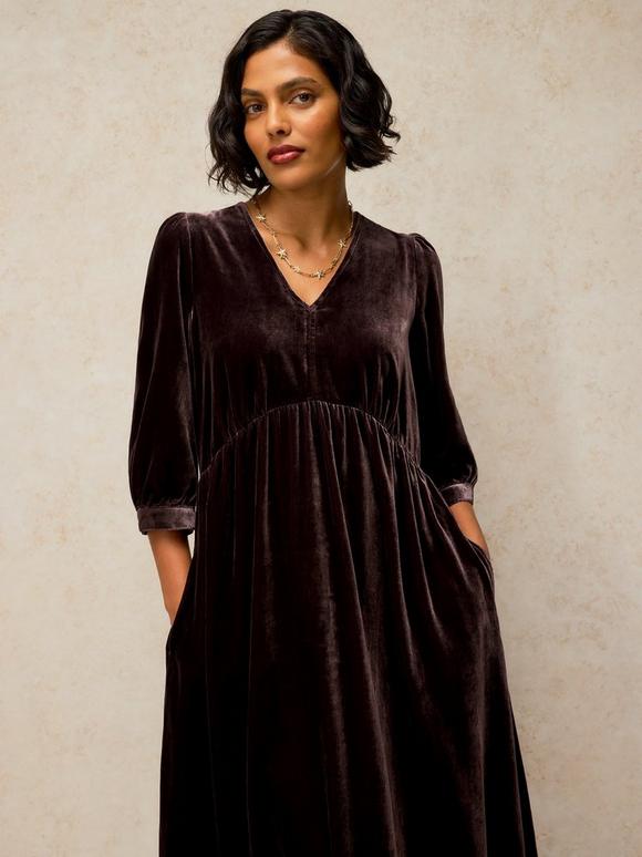 LUCY VELVET DRESS