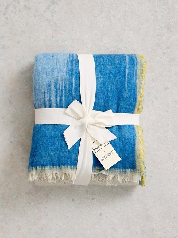 Inside Story Throw