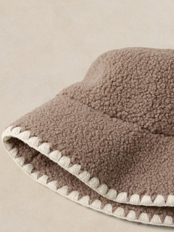 BORG BUCKET HAT