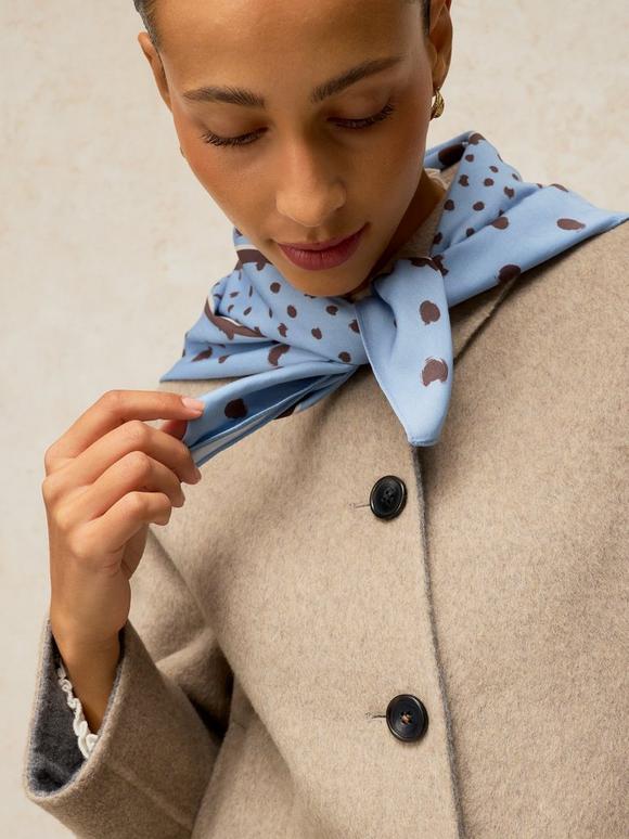 MILLIE SQUARE SCARF