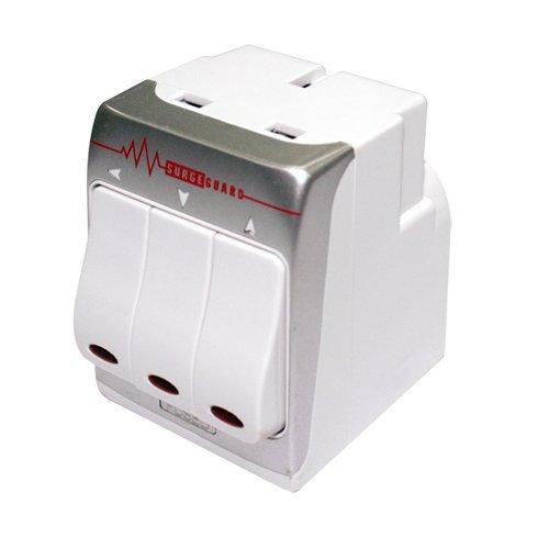 

Masterplug 3-socket 13 amp surge protected adaptor - white