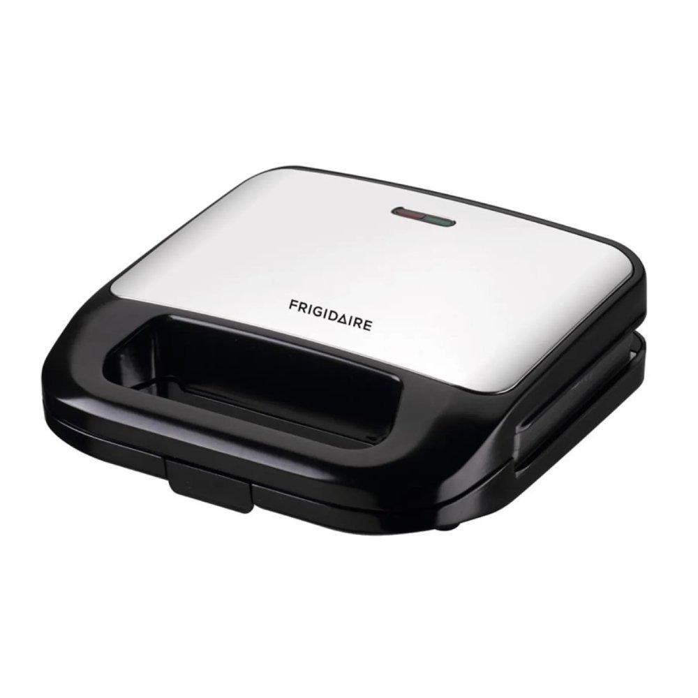 

Frigidaire 2 in 1 sandwich and waffle maker, 750 watts, fd3158 - black