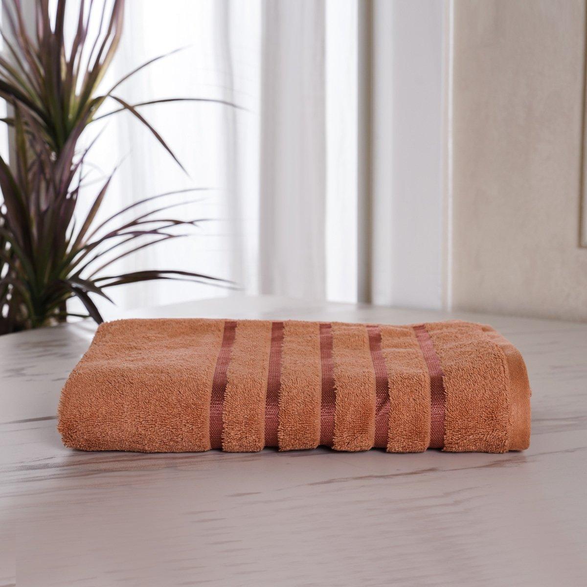 

Lifestyle plain bath towel cinnamon 70x140 cm
