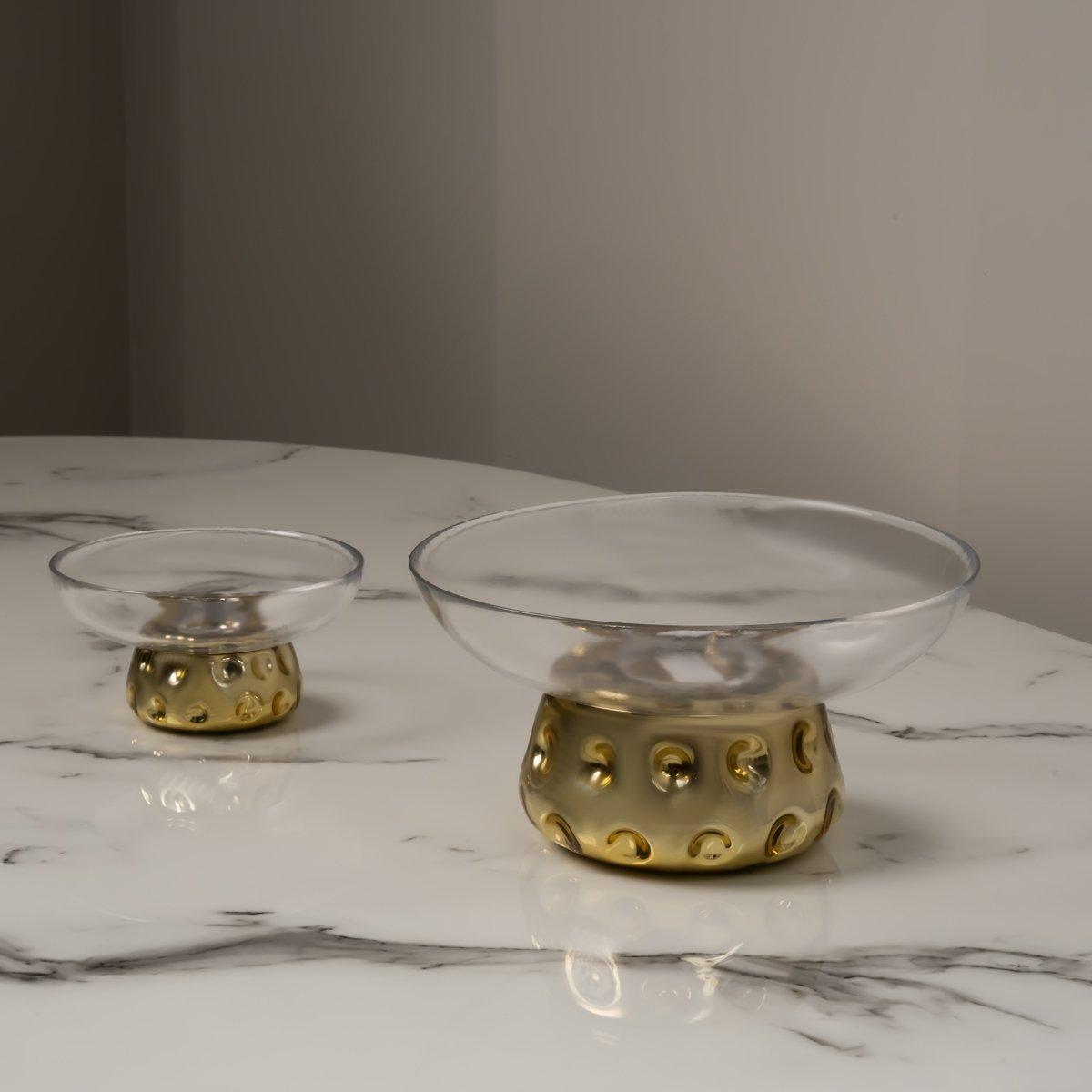 

Hammered metal bowl gold 25. 5x25. 5x13 cm