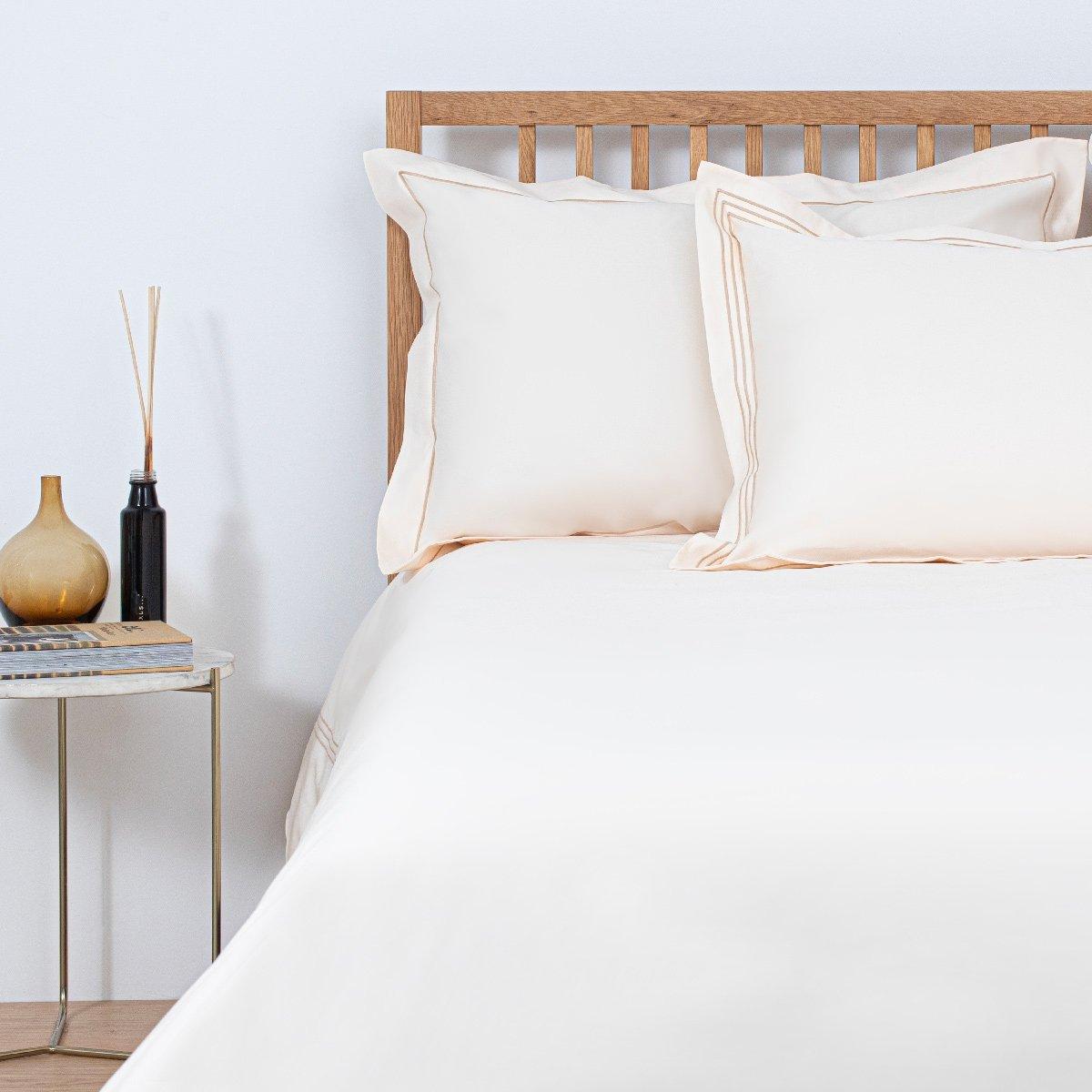 

Spencer 600 thread count fitted sheet ivory 180x200 cm