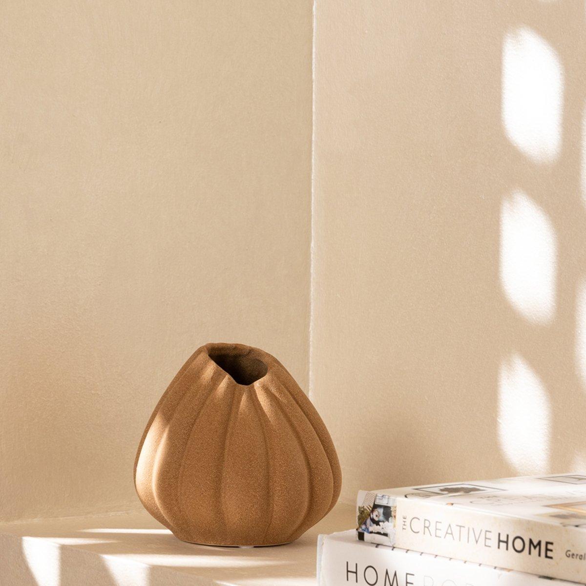 

Furrow bud vase beige 13. 5x12. 7 cm