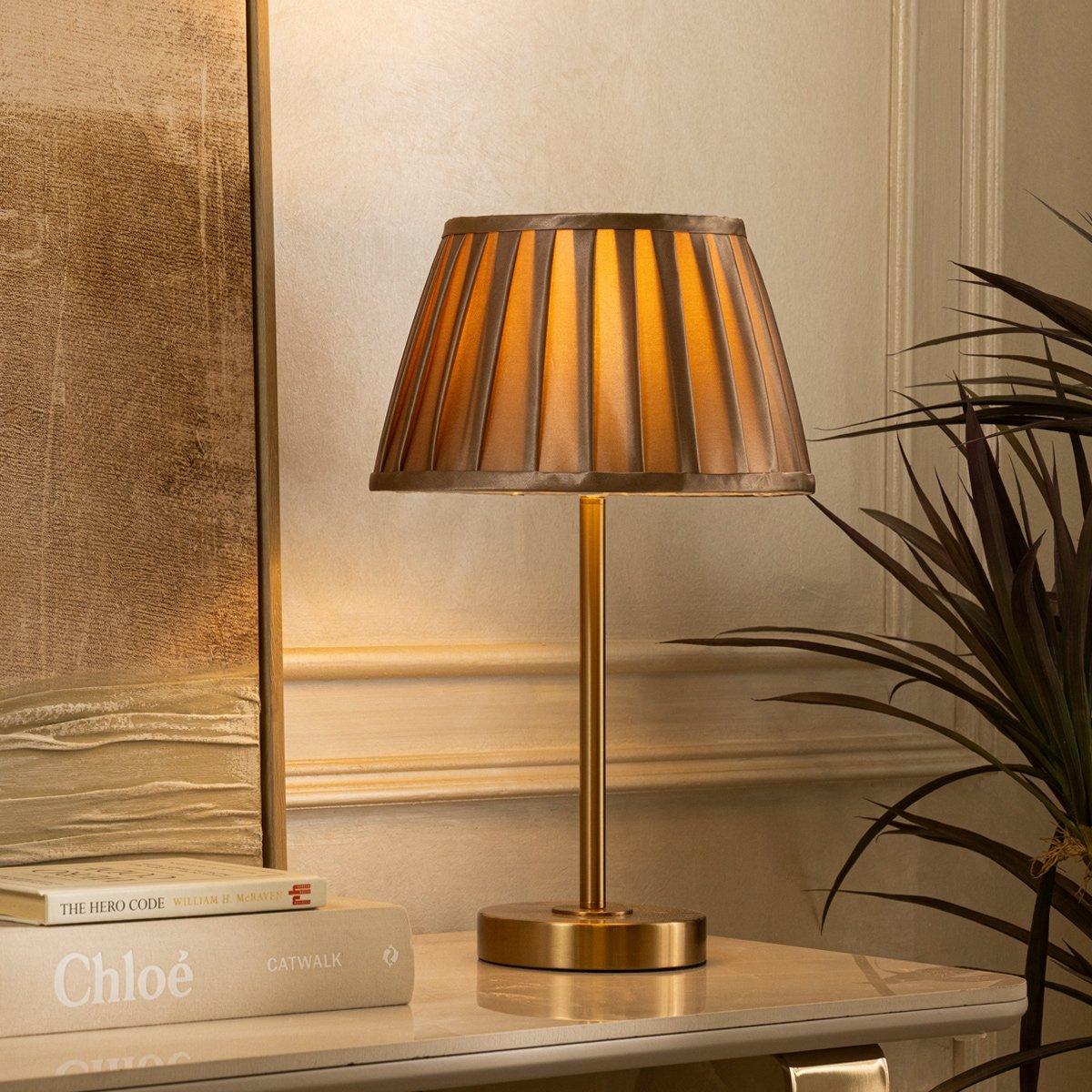 

Villa table lamp brown 43x27 cm