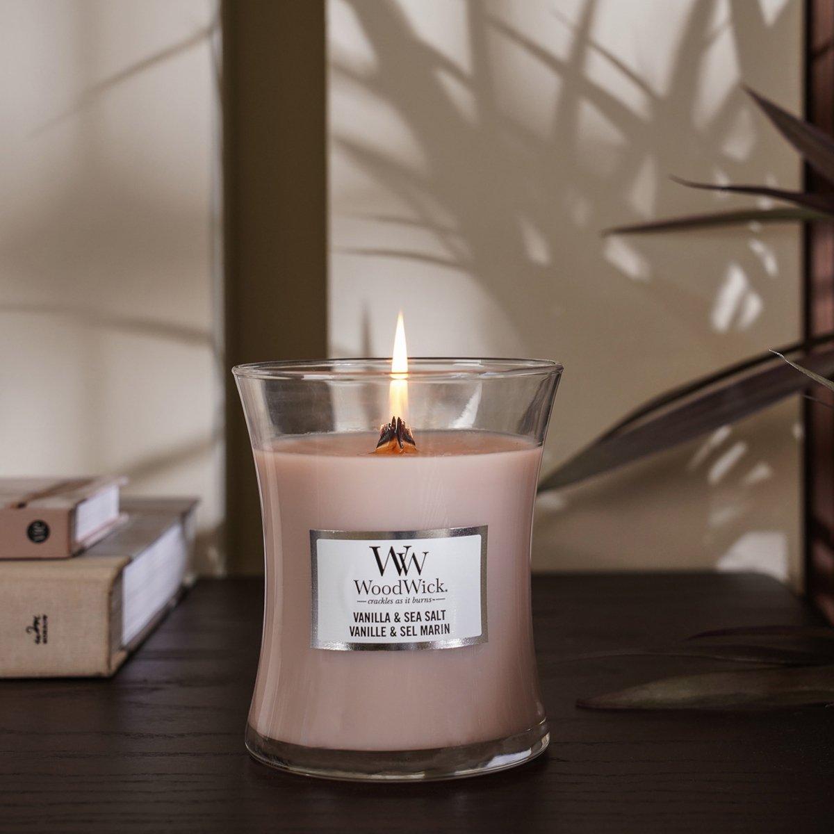 

Woodwick vanilla & sea salt scented candle