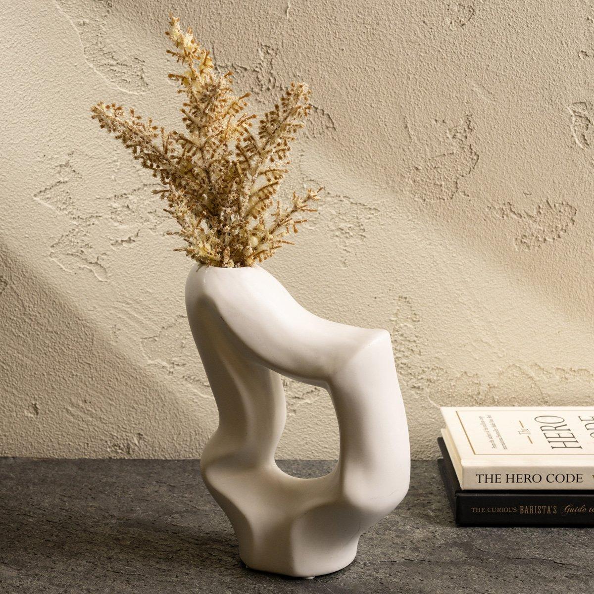 

Formless decoration white 13. 7x6. 7x17. 8 cm