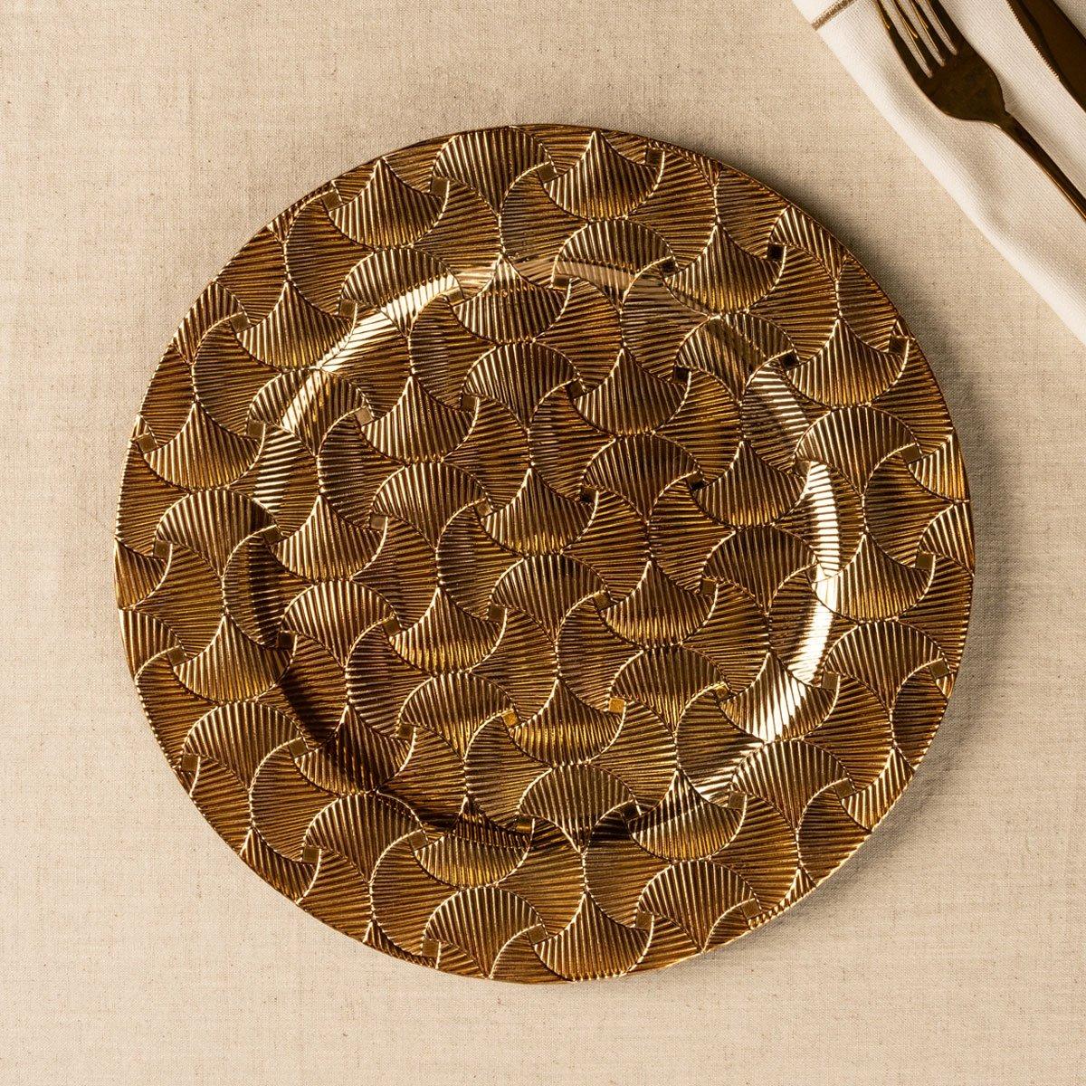 

Scallop wood charger plate gold 33x1. 5 cm