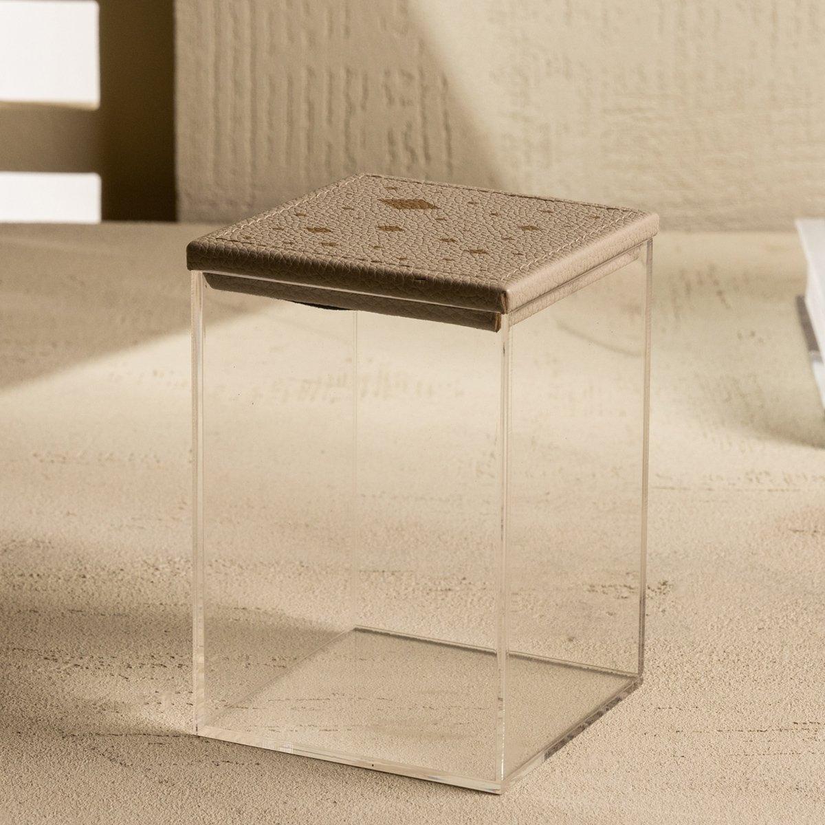 

Leather box beige 10x10x14 cm
