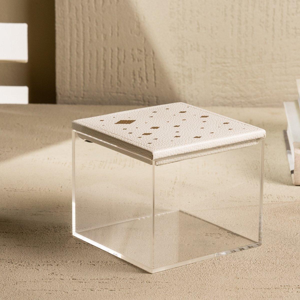 

Leather box white 12x12x10 cm