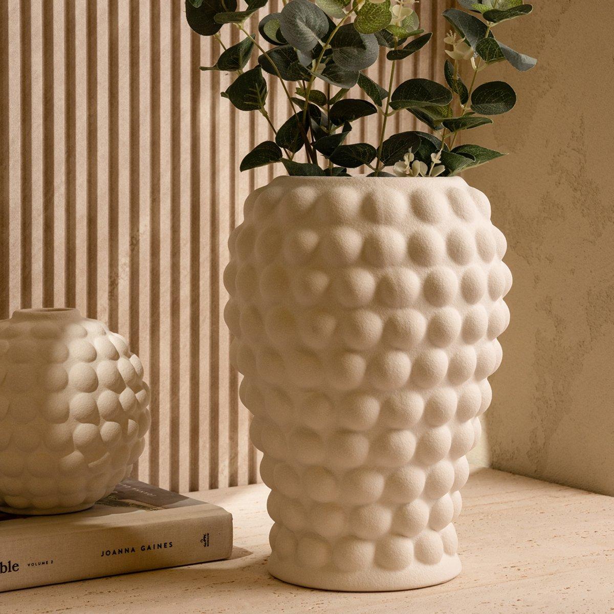 

Roma ceramic vase matte white 20. 5x28 cm