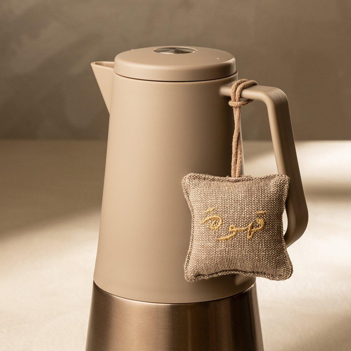 

Coffee embroidery drink tag beige 6x6 cm