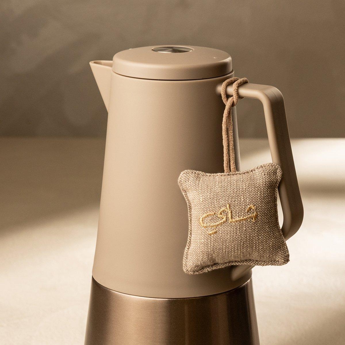 

Tea embroidery drink tag beige 6x6 cm