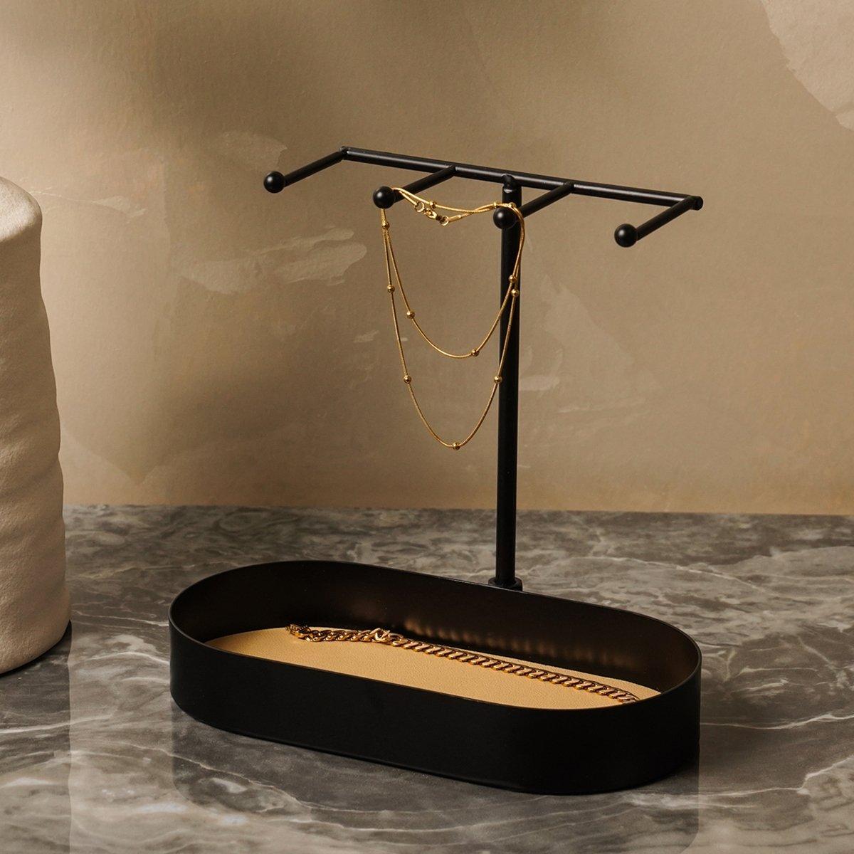 

Nero jewelry stand black